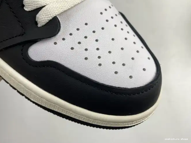 Rep HIGH OG RETRO 1 555088-118 AIR 'VOLT JORDAN GOLD' 0426